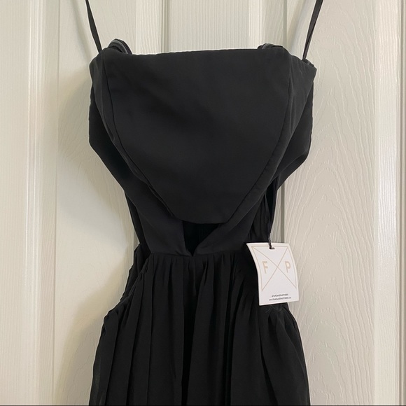 NWT Fame and Partners Black Strapless Cutout Dress - Picture 2 of 4
